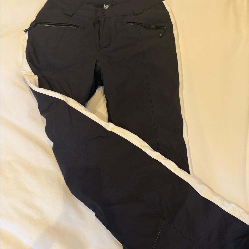 Black and White Pants with Zipper Pockets